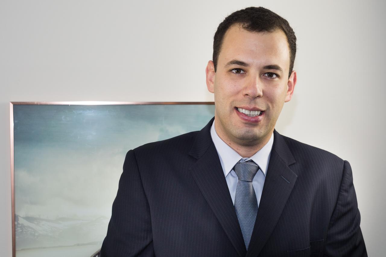 Dr. Noé De Marchi Neto, médico ortopedista especialista em pé e tornozelo